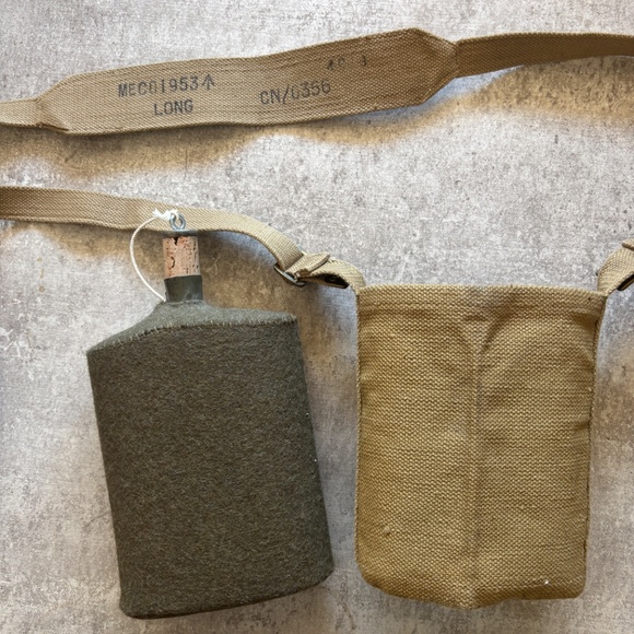 Ww2? Military issue canteen - Picture 2 of 10